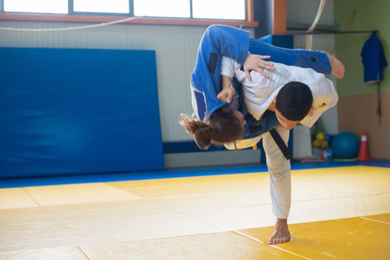 Choisir son premier tatami personnel et son sac de pratique